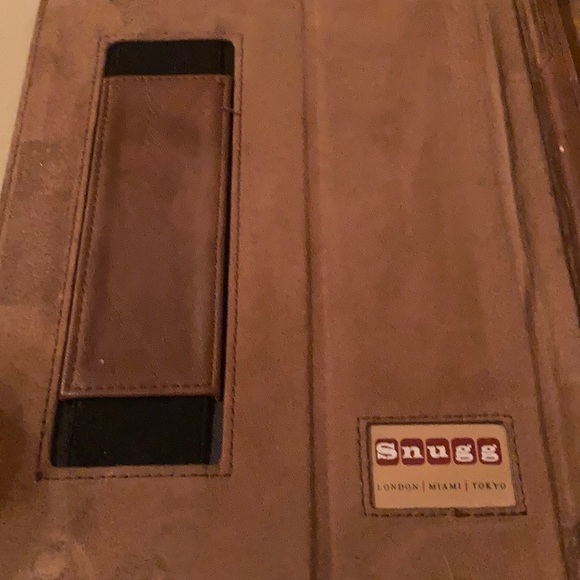 iPad case by Snugg.   7 x 9 1/2” - Picture 2 of 4